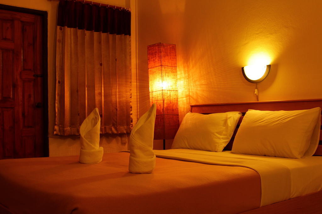 Star Light Beach Resort And Restaurant Chumphon Kamer foto
