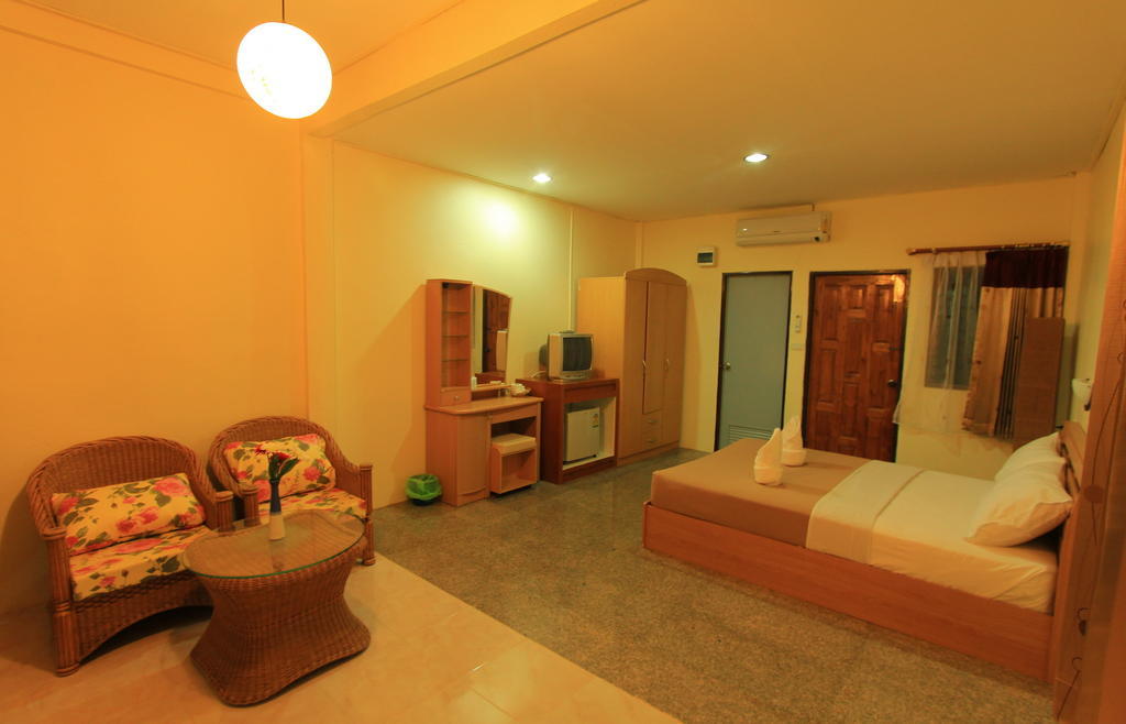 Star Light Beach Resort And Restaurant Chumphon Kamer foto