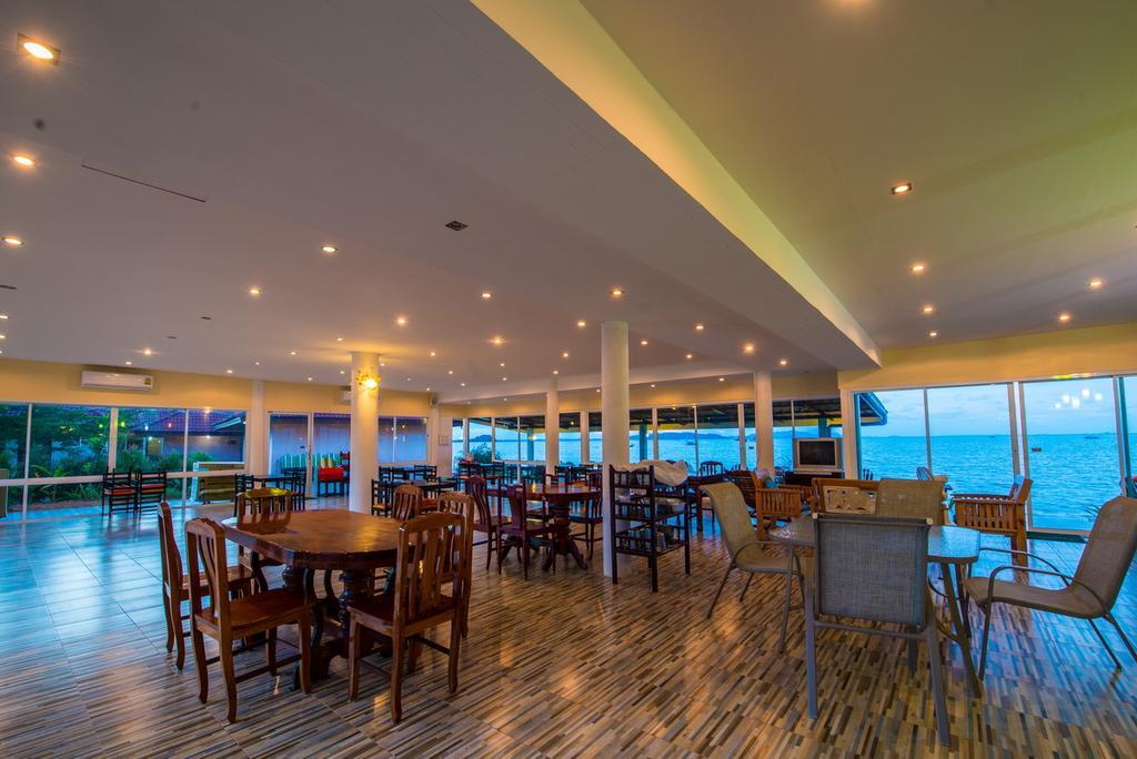 Star Light Beach Resort And Restaurant Chumphon Buitenkant foto